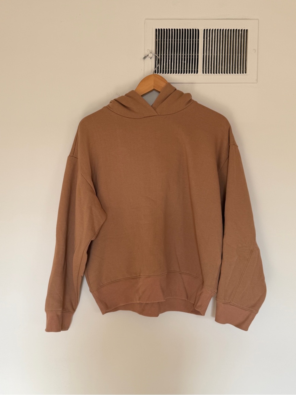 Tan Pullover Hoodie Sweatshirt Size L